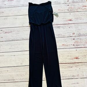 NWT Donna Ricco Navy Jumpsuit! Size 6